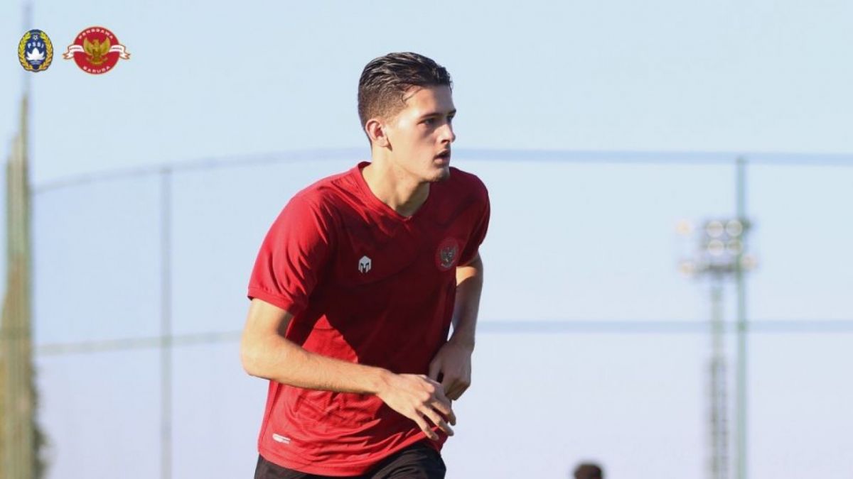 Calon pemain naturalisasi Justin Hubner saat menjalani latihan perdana bersama Timnas Indonesia U-20 di Turki, Kamis (11/11/2022).