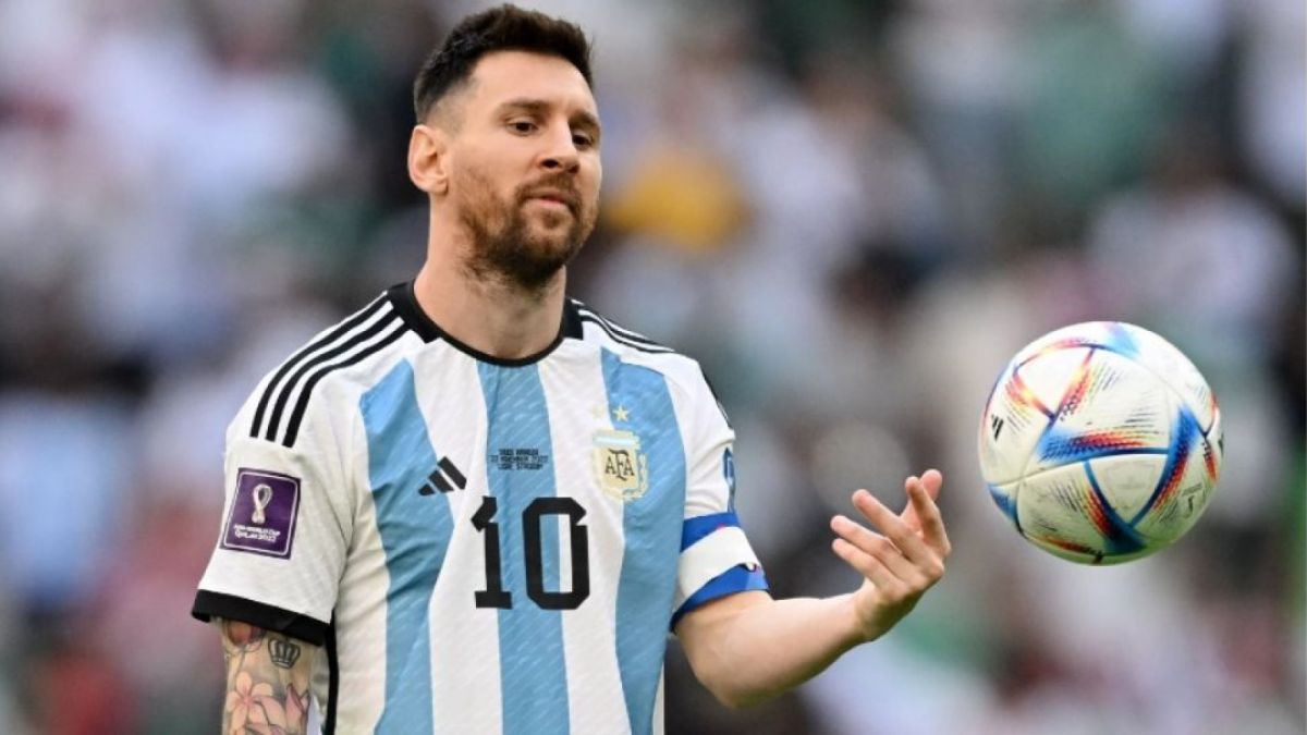 Lionel Messi saat membela Argentina di Piala Dunia 2022 (fifa.com)