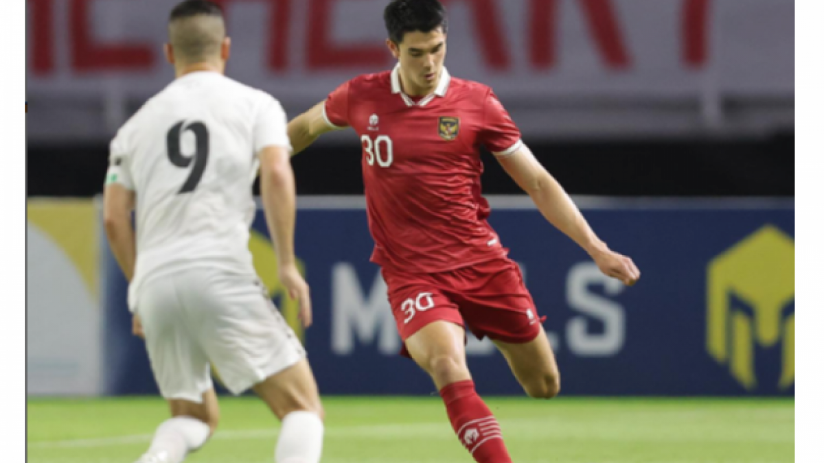 Elkan Baggot. (Instagram @elkanbaggott)