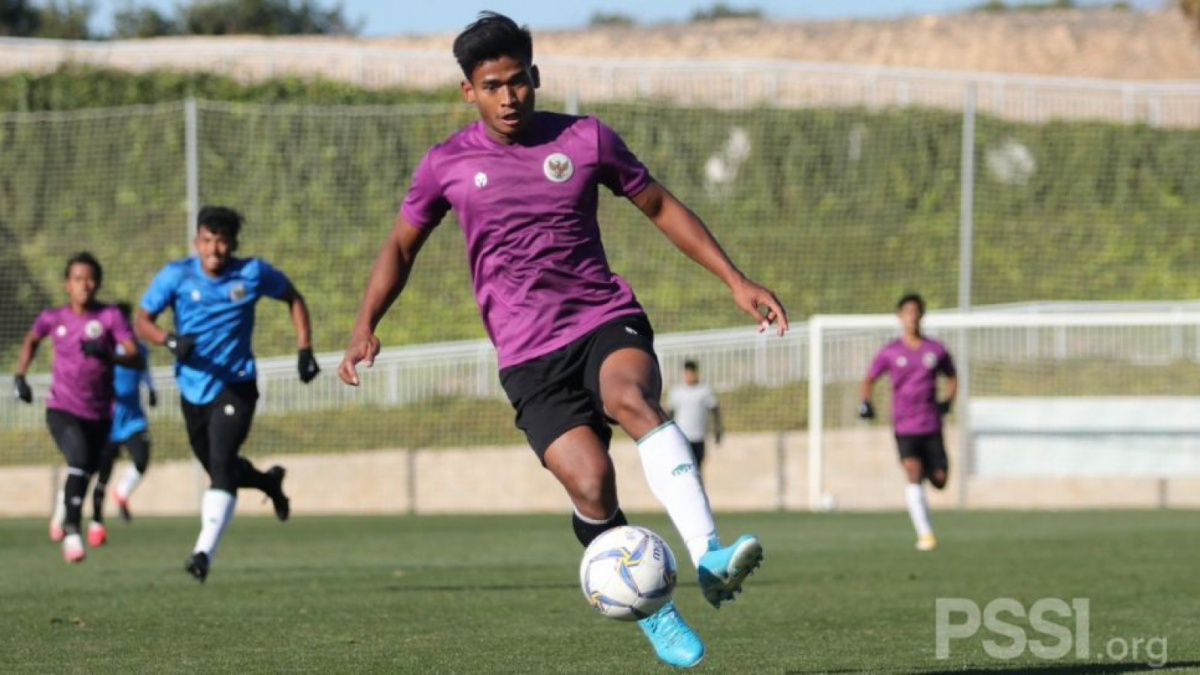 Striker Timnas Indonesia U-19, Irfan Jauhari, saat menjalani internal game di Spanyol (dok. PSSI).