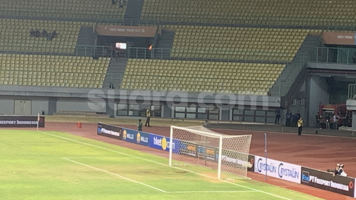 Stadion Patriot Bekasi Kena Semprot Thomas Doll, Erick Thohir: Saya Gak Berani Komentar (Suara.com/Mae Harsa)