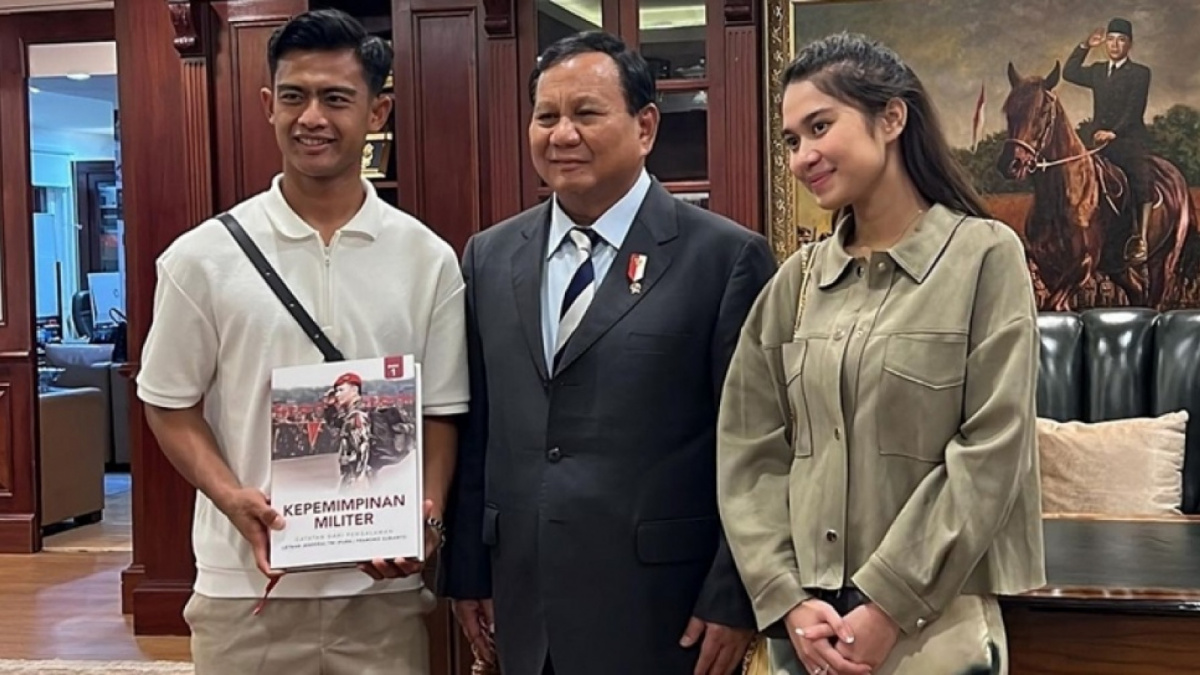 Potret Azizah Salsha dan Pratama Arhan Diundang Prabowo. (Instagram/@andre_rosiade)