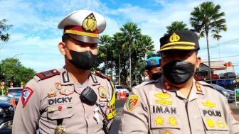 Video Syur 46 Detik Oknum Polisi Bogor dengan Wanita Pemandu Lagu Viral, Kapolres Sebut S Datang ke Polsek Cileungsi Untuk Antarkan Makanan