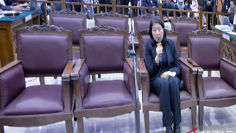 Putri Candrawathi Buka Rekening Atas Nama Ajudan, Hakim Singgung TPPU