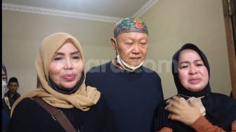 Tangis Munaroh Kenang Aminah Cendrakasih: Si Doel The Series Belum Tayang, Mak Nyak Sudah Ninggalin Kita Semua