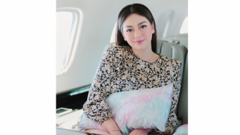 Mantan Suami Celine Evangelista Kecelakaan, Stefan William Tunjukkan Luka di Kaki