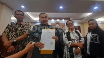 Orang Tua Brigadir J Laporkan Ferdy Sambo Cs Soal Dugaan Pemindahan Uang Rp200 Juta di Rekening