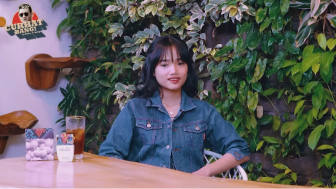 Ngefans sama El Rumi, Fuji Bantah Kemungkinan Jadian