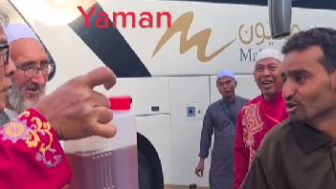 Pedagang Madu Yaman di Arab Saudi Ini Beri Diskon 50 Persen bagi Jemaah Umroh yang Dukung Anies Baswedan