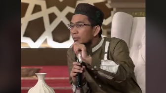 Ustaz Adi Hidayat Bocorkan Cara Mendapat Malam Lailatul Qadar