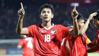 Video Titan Agung Hantam Oficial Thailand yang Provokasi Bench Timnas Indonesia, Netizen: Tampan dan Pemberani