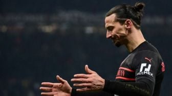 Sengkuni Sepak Bola Zlatan Ibrahimovic Resmi Pensiun: Forza Milan, Selamat Tinggal!