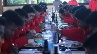 Pesepak Bola Argentina Kaget Orang Indonesia seperti Mau Mati Jika Tak Makan Nasi: Mereka Sesak Nafas