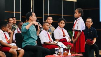 Momen Jokowi Ditanya Bocah SD Kenapa Ibu Kota Tidak Dipindah ke Papua, Ini Jawabannya