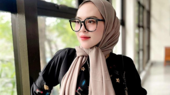 Pergoki Suami Chat Mesra dengan Laki-laki Lain, Selebgram Meylisa Zaara Alami Nasib Nahas