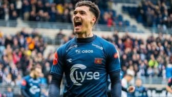 Video Skill Ciamik Shayne Pattynama Sumbang Assist untuk Kemenanangan Viking FK