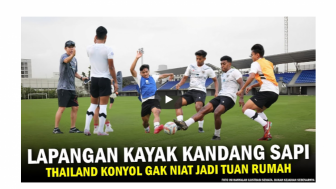 Thailand Gak Becus Jadi Tuan Rumah Piala AFF U-23, Timnas Indonesia U-23 Diberi Lapangan Kayak Kandang Sapi, Benarkah?