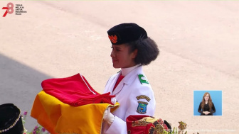 Mengenal Sosok Lilly Indiani Suparman Wenda Pembawa Baki Bendera Merah Putih