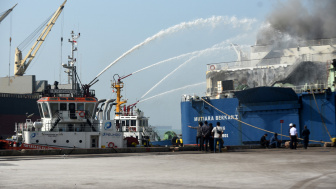 Usia KM Mutiara Berkah I Terbakar di Pelabuhan Indah Kiat Merak Sudah 20 Tahun