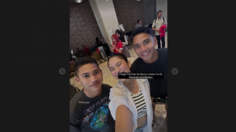 Istri Pratama Arhan Azizah Salsha Foto Bareng Marselino Ferdinan, Netizen Tagih Foto Bareng Suami