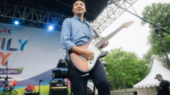 Segera Cabut dari Band HIVI! Alasan Ezra Sang Gitaris Bikin Kagum