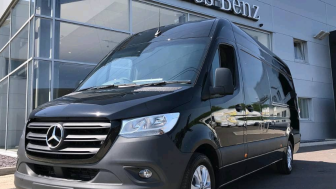 Kemewahan Minibus Mercedes-Benz yang Dinaiki Anies Baswedan, Atta Halilintar Punya Mobil yang Sama