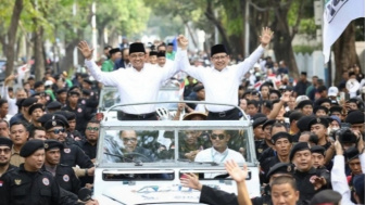 Viral Pesan Ibunda Cak Imin Sebelum Anaknya Berangkat ke KPU Bareng Anies Baswedan