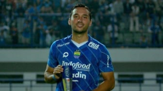 Heboh Persib Sebut Ezra Walian Tutup Usia, Publik: Keluarganya Udah Dikasih Tahu?