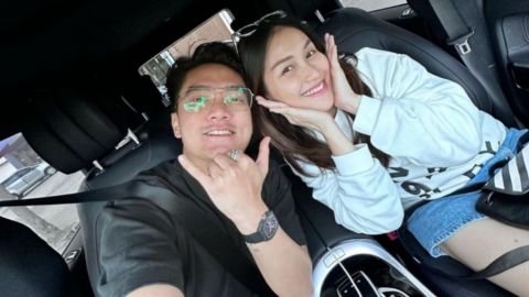 Umi Kalsum Minta Boy William Cepat Mualaf, Reaksi Ayu Ting Ting Bikin Melongo