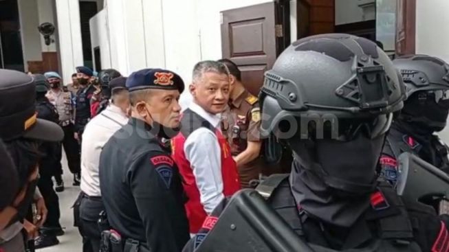 Kuatkan Putusan PN Jaksel, PT DKI Tetap Vonis Hendra Kurniawan 3 Tahun Penjara