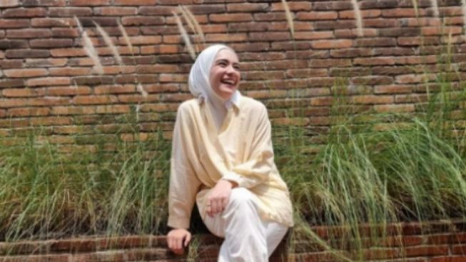Putri Anne Unggah Foto Tanpa Hijab Demi Ulang Tahun Adik: Bisa-bisanya Pede Umbar Aib