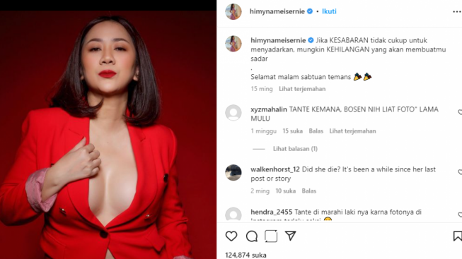 Tante Ernie Pose Hot Pakai Baju Merah Belahan Dada Terlihat Jelas: Kami Kangen, Suami Marah Ya?