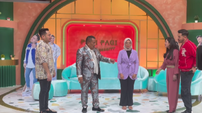 Hotman Paris dan Norma Risma Muncul ke Publik, Rozy Zay Hakiki dan Kuasa Hukum Ketar Ketir
