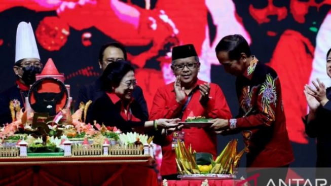 Bingung Bu Mega Tak Diserang BuzzerRp usai Sebut Jokowi Nggak Ada Apa-apanya, Netizen: Dia Pemilik Sah ....