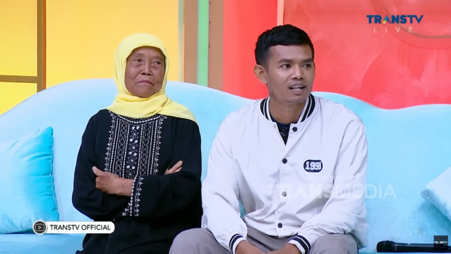 Sultan Akhyar Bangga Bisa Viral dan Masuk TV Gegara Live Nenek Mandi Lumpur, Tidak Merasa Bersalah?