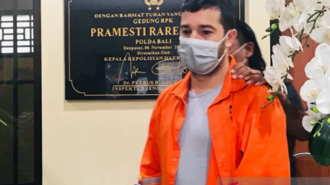 Bule Asal Italia Bingung saat Ditangkap di Bali dengan Tuduhan Mafia Narkoba Internasional