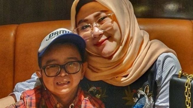 Pergoki Perselingkuhan Daus Mini, Shelvie Hana Wijaya: Bilang Teman Kerja