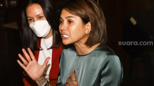 Diduga Sindir Dewi Perssik, Nikita Mirzani: Tukang Gugurin Kandungan