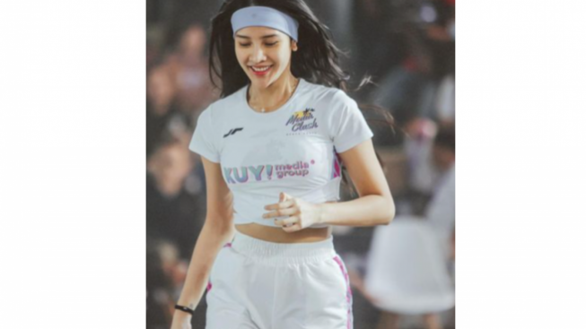 Pesona Anya Geraldine Main Voli Pantai Bikin Gak Ada Lawan: Terlalu Perfect
