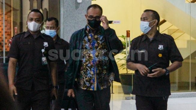 Rafael Alun Ngeluh Lelah Usai Klarifikasi Harta Kekayaan 8,5 Jam di KPK: Tolong Kasihan Saya