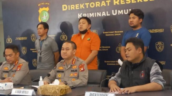 Akal-akalan David Yulianto Si Pengendara Koboi, Pasang Pelat Polisi Palsu Demi Masuk Jalur Busway