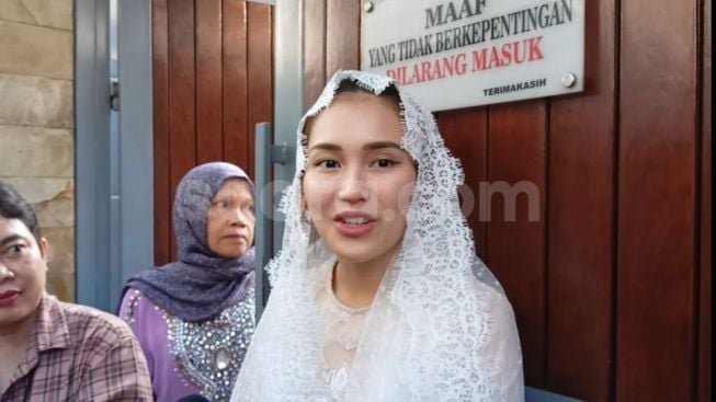 Ayu Ting Ting Berdoa Ingin Punya Jodoh, Boy William Kepedean