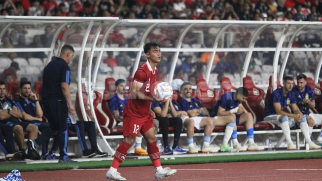 Lemparan Roket Pratama Arhan Ditiru Klub Liga Jepang, Pelatih Tokyo Verdy: Itu Senjata Mematikan Kami