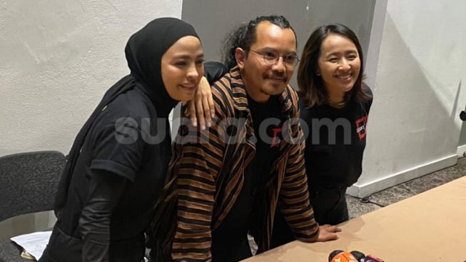 Serang Balik, Band Kotak Somasi Posan Tobing