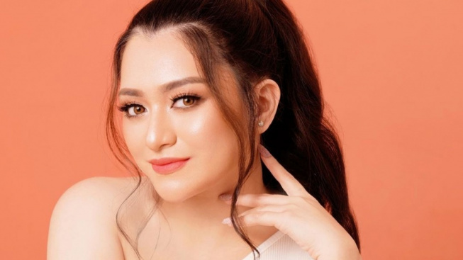 Nathalie Holscher Tanggapi Nyinyiran Soal Lepas Hijab: Ini Urusan Aku, yang Bertanggungjawab Juga Aku