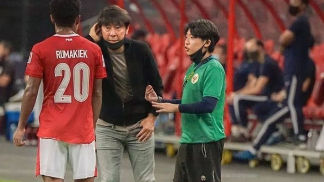 Dituding Shin Tae-yong Tolak Bela Timnas Indonesia, Indra Sjafri Sukses Bawa Comeback Ramai Rumakiek