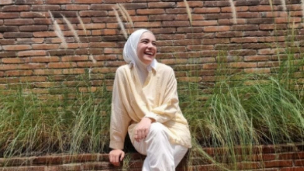 Putri Anne Unggah Foto Tanpa Hijab Demi Ulang Tahun Adik Bisa Bisanya Pede Umbar Aib