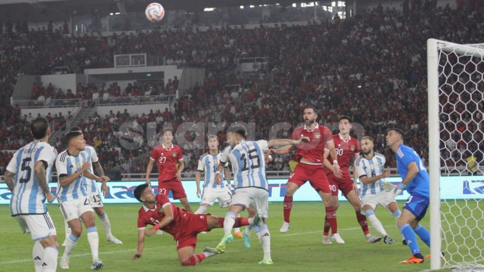 Analysis of Indonesian National Team’s FIFA Match against Argentina: Pros and Cons