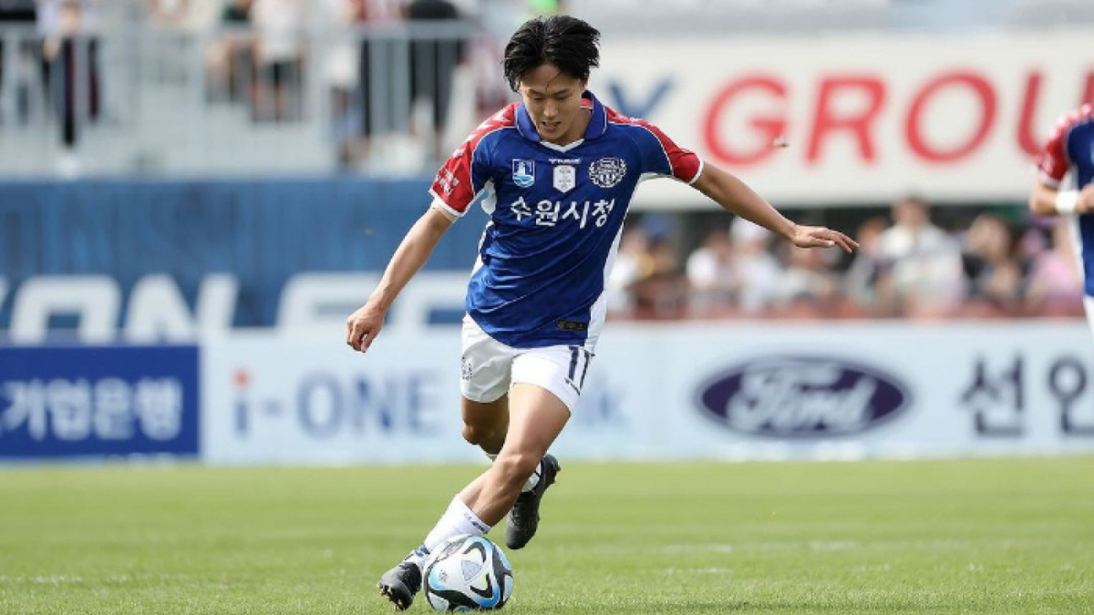 Lee Seung-woo, pemain Suwon FC ini dijuluki Messi Korea. [Instagram @suwonfc]