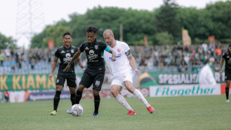 Pelatih Persebaya Aji Santoso Akui Berat Dekati Persib Bandung dan Persija di 4 Besar Klasemen Liga 1